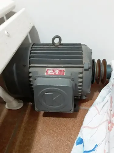 Motor de Indução Trifásico Kohlback 7.5 CV - Alta Rotação