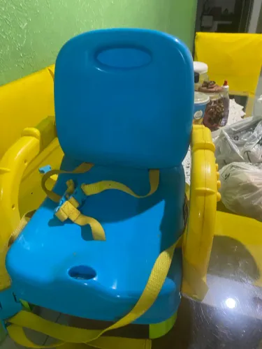 Cadeirinha de alimentação 