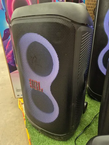 Caixa de Som JBL PARTYBOX 520