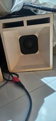 Medio e caixa completo 