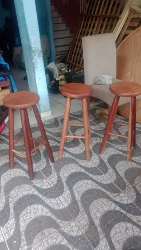 Promoção!lindas Banquetas madeira maciça sofisticada !169,00