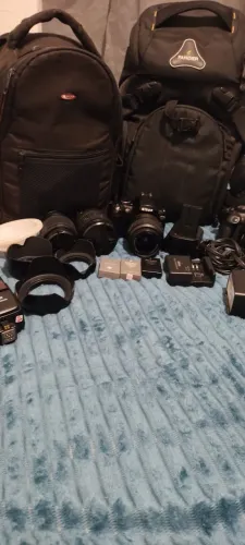 Kits de Câmera Fotográfica Canon T6 e Nikon D60