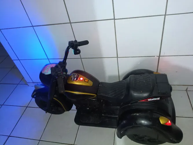 Moto elétrica infantil 12v 