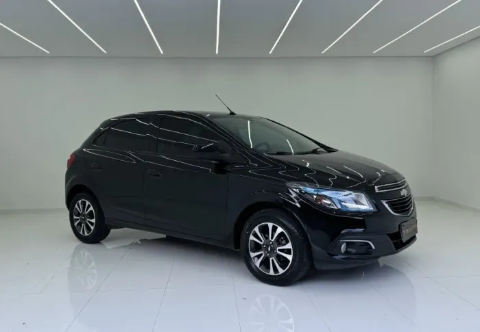 Chevrolet Onix Hatch LTZ 1.4 8V Flex Aut. 4P 2015