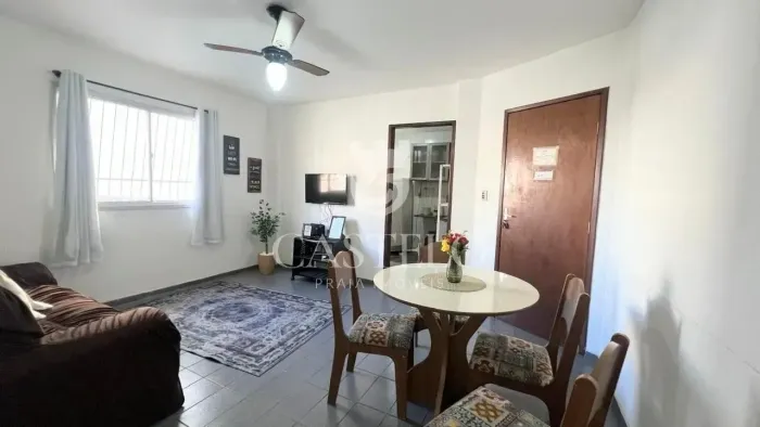 Apto 2 quartos/suíte, frente rua ,sol da manhã, com ótima localização na Praia do Morro