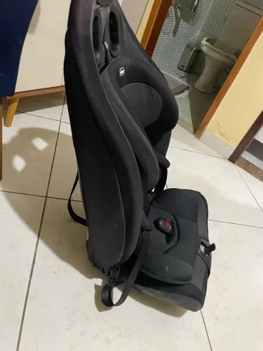 Cadeirinha para carro Chico