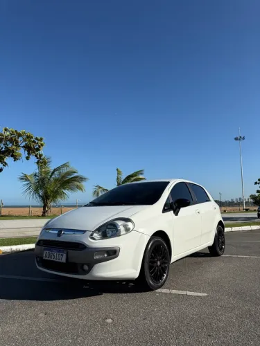 Fiat Punto Essence 1.6 Flex 16V 5P 2013