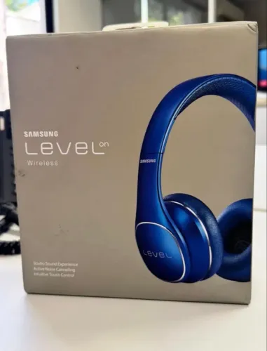 Fone de ouvido (headset) samsung bluetooth level on wireless cor azul (usado)