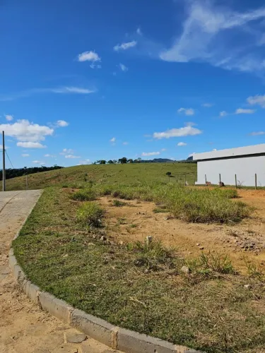 Lote no Condomínio Jardins Paraíso, em Bicas - MG. 560m² plano. Direto com proprietário
