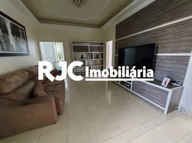 Apartamento para venda possui 482 metros quadrados com 6 quartos