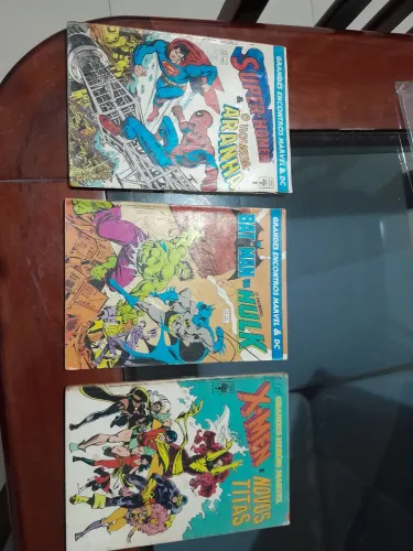 CROSS OVER MARVEL DC - SUPER-HOMEM VS HOMEM-ARANHA / BATMAN VS HULK / X-MEN VS NOVOS TIT