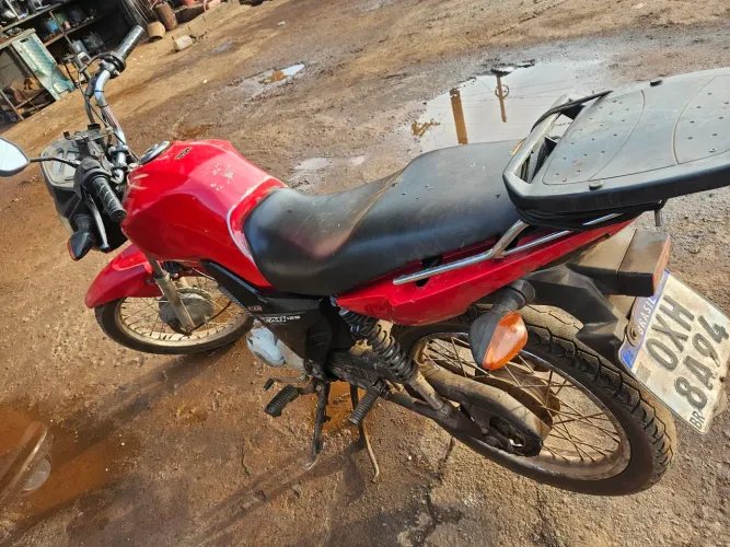 Cg honda 125 moto perfeita pra correria do dia dia..pneus bons relacao boa.