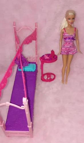 Kit quarto da Barbie.
