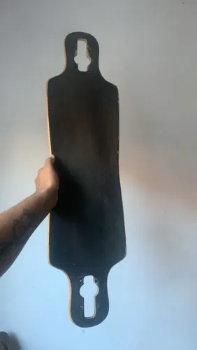 Shape semi-long drop through 31? em maple <br>Hondar black flowers