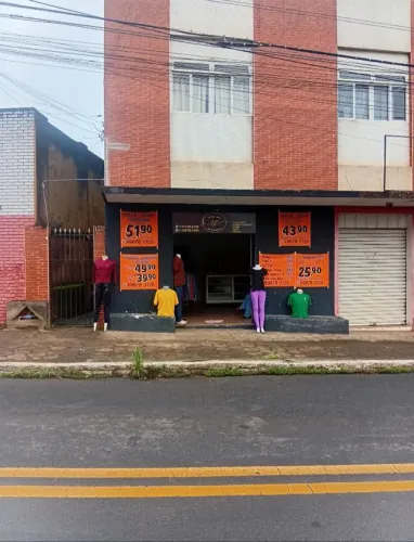 Vendo loja de roupas em Araguari, 15 mil