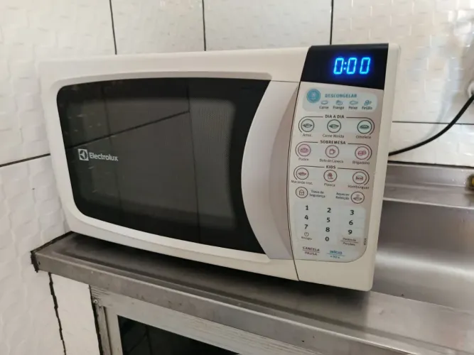 Microondas Electrolux 20 litros