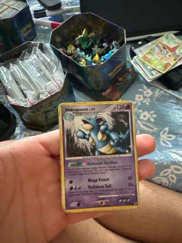Nidoqueen (Carta Pokémon)