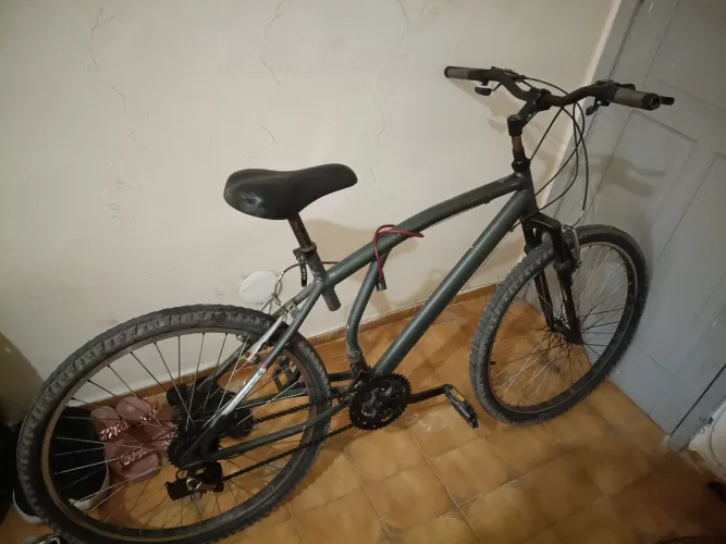 Vendo bicicleta+bag ou troco por vídeo game 