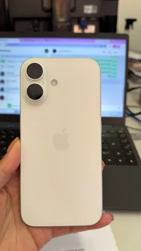 iPhone 16