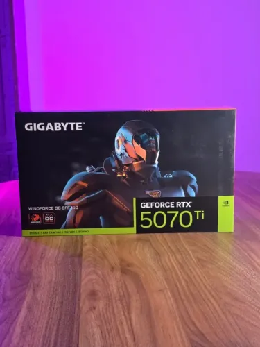 Vendo RTX 5070 Ti 16gb Lacrado Novo Garantia de 3 anos aceito cartão