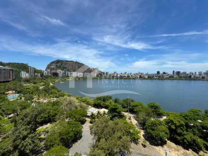 Incrível 3 quartos com 2 vagas na Lagoa