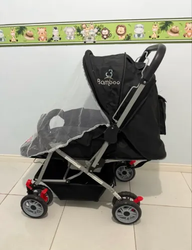 Carrinho de Bebê Bamboo com Alça Reversível