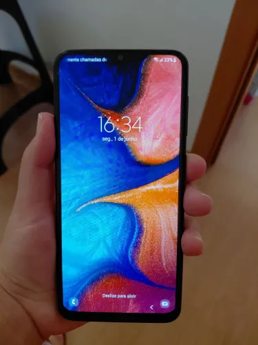 Celular Samsung Galaxy A20 32GB 