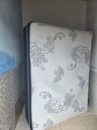 Cama molas ensacadas