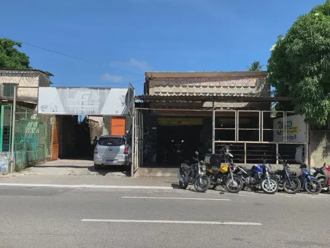 Terreno a venda em Candeias