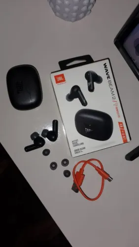 Fone Ouvido Jbl Wavebeam2 S/ruído Bluetooth Ip54 Multiponto Cor Preto