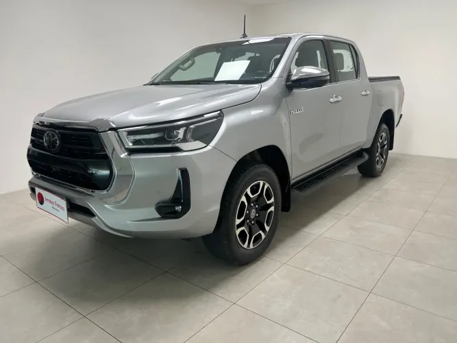 Toyota Hilux CD SRX 4X4 2.8 TDI 16V Diesel Aut. 2024