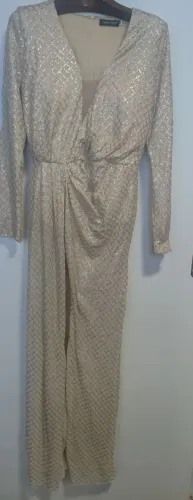 Lote com 3 Vestidos de gala longo 150 os 3 vestidos