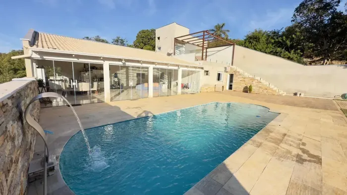 Apartamento para venda com 170 metros quadrados com 2 quartos em Zona Rural - Caxambu - Mi