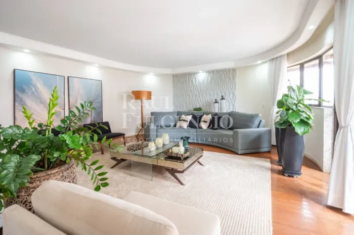 Apartamento no Edifício London Lake com 4 Dormitórios à Venda em Londrina