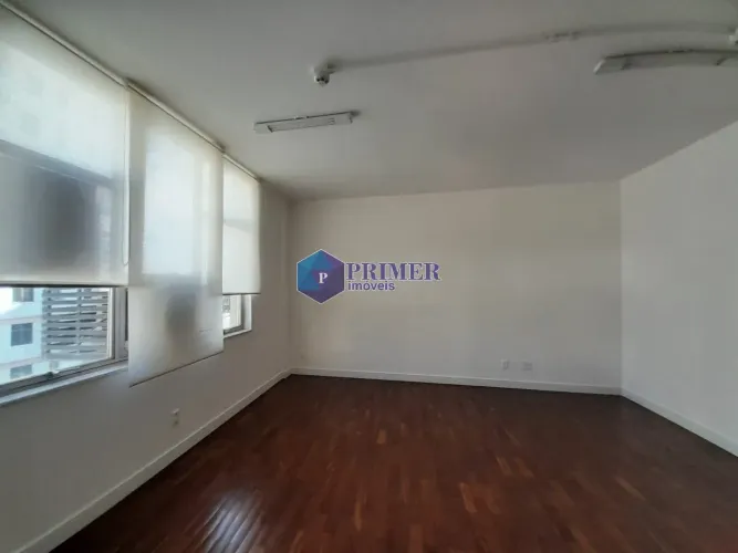 Sala 22m² em ótima localização - Bairro Cruzeiro