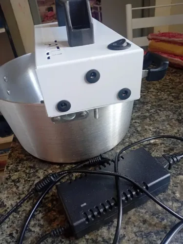 Panela para mexer doces