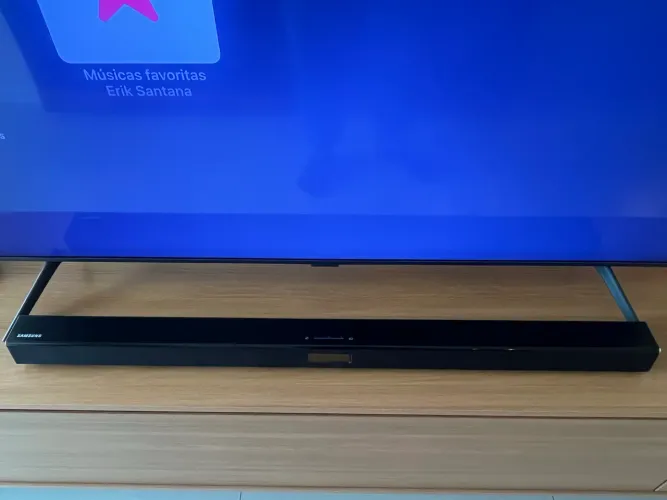 Soundbar Samsung HW-J450 com Subwoofer Wireless e Controle
