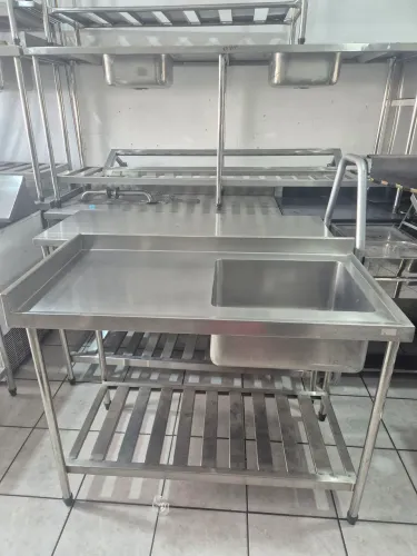 PIA INOX INDUSTRIAL COM CUBA NA ESQUERDA
