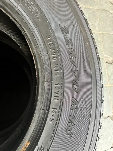 Kit 4-Pneu 225/70/16 107 H Pireli Scorpion Verde