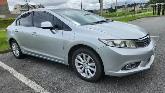 Honda Civic Sedan LXS 1.8/1.8 Flex 16V Mec. 4P 2012