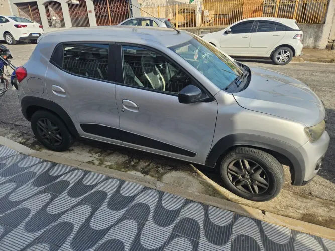 Renault Kwid Intense 1.0 Flex 12V 5P Mec. 2019