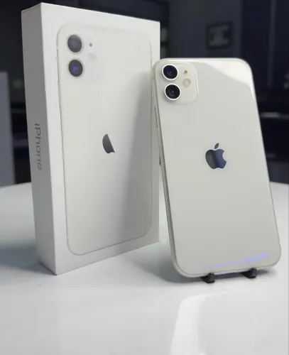 iPhone 11 64 gb branco - novinho