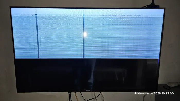 Tv Philips para conserto ou retirada de peças 