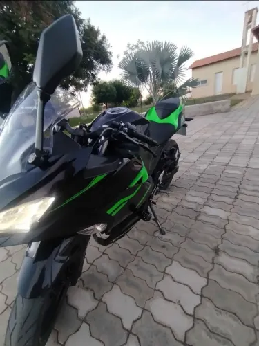 KAWASAKI NINJA 400 2020 EBONY EDIÇÃO ESPECIAL