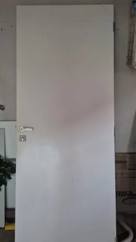 VENDO PORTAS COMPLETAS - 800$ as duas