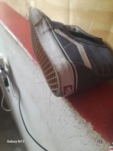 Vendo tênis da vans