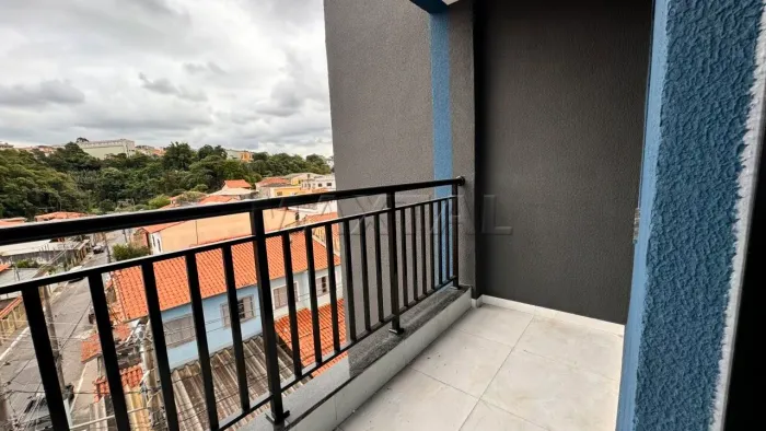 Apartamento para locação no Jaçanã na rua Calandra, com 2 dormitórios e sacada.