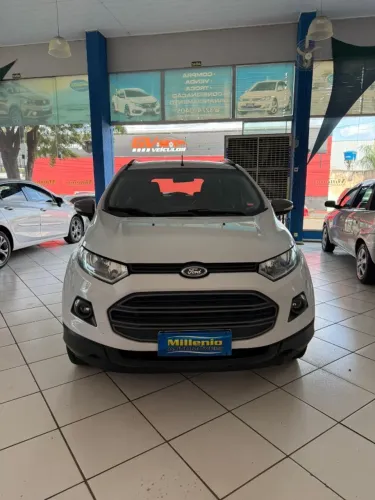 Ford Ecosport Freestyle 1.6 16V Flex 5P 2015