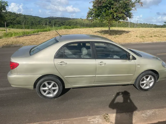 Toyota Corolla XLI 1.6 16V 110cv Aut. 2004