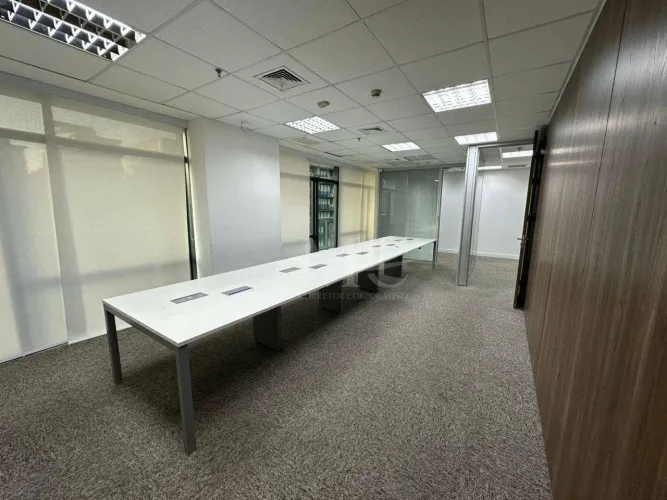 SALA MOBILIADA BOUTIQUE FARIA LIMA